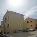Pintadesol By Interhome Čižići