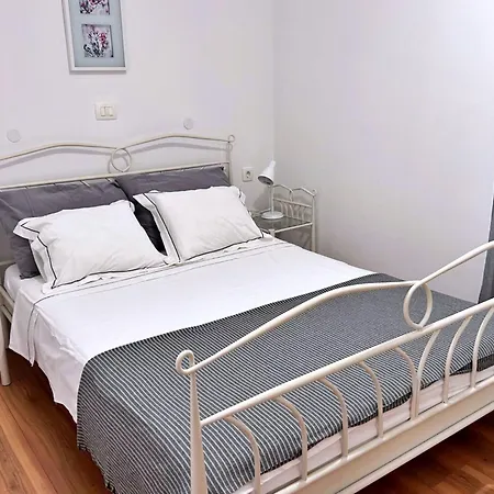 Pintadesol By Interhome Čižići